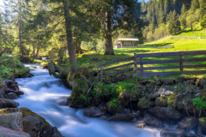 Österreich, Tirol, Grinzens, Senderstal, Sendersbach im Senderstal auf dem Weg zur Kemater Alm Österreich, Tirol, Grinzens, Senderstal, Sendersbach im Senderstal auf dem Weg zur Kemater Alm