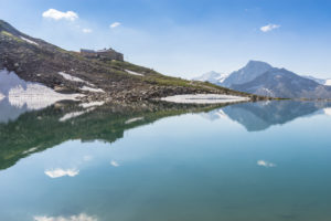 Österreich, Tirol, Zillertal, Mayrhofen, Friesenberghaus und Friesenbergsee Österreich, Tirol, Zillertal, Mayrhofen, Friesenberghaus und Friesenbergsee
