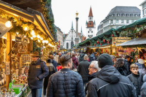 Europa, Deutschland, Bayern, München, Stadtzentrum, Marienplatz, Weihnachtsmarkt Europa, Deutschland, Bayern, München, Stadtzentrum, Marienplatz, Weihnachtsmarkt