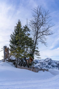 Europe, Austria, Berchtesgaden Alps, Salzburg, Werfen, Ostpreussenhütte, Christ figure in the mountain landscape of the Berchtesgaden Alps Europe, Austria, Berchtesgaden Alps, Salzburg, Werfen, Ostpreussenhütte, Christ figure in the mountain landscape of the Berchtesgaden Alps