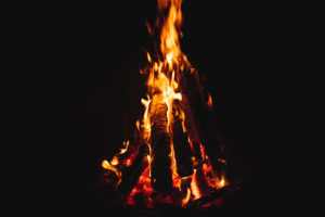 Lagerfeuer bei Nacht Lagerfeuer bei Nacht