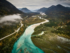 Landschaftsaufnahme am Sylvensteinsee, Bayern, Deutschland Landschaftsaufnahme am Sylvensteinsee, Bayern, Deutschland