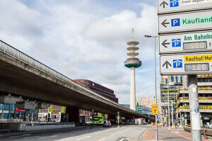 The VW Tower, also known as the Telemoritz or "old television tower", is located in the center of Hanover, Lower Saxony, Germany. The VW Tower, also known as the Telemoritz or "old television tower", is located in the center of Hanover, Lower Saxony, Germany.