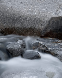 fließendes Wasser, Felsen, Steine fließendes Wasser, Felsen, Steine