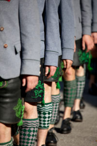 Trachtenumzug zum Gaufest, Deutschland, Bayern, Werdenfelser Land, Garmisch-Partenkirchen Trachtenumzug zum Gaufest, Deutschland, Bayern, Werdenfelser Land, Garmisch-Partenkirchen