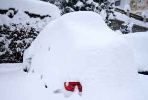 Austria, Tyrol, Stubaital, parked car, snowy, winter Austria, Tyrol, Stubaital, parked car, snowy, winter
