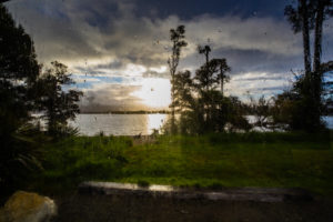 Regenwetter, Iveagh Bay Campground, Lake Brunner, Südinsel Neuseeland Regenwetter, Iveagh Bay Campground, Lake Brunner, Südinsel Neuseeland