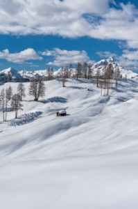 Hochabtei / Alta Badia, Provinz Bozen, Südtirol, Italien, Europa. Winter auf den Armentarawiesen. Im Hintergrund der Peitlerkofel Hochabtei / Alta Badia, Provinz Bozen, Südtirol, Italien, Europa. Winter auf den Armentarawiesen. Im Hintergrund der Peitlerkofel