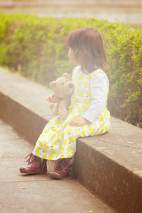 Girls, step, sit, hold, Teddy, Girls, step, sit, hold, Teddy,