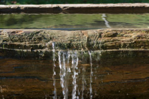 Brunnen, Alm, frisches Wasser Brunnen, Alm, frisches Wasser