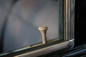 Oldtimer, altes Auto, Türknopf Oldtimer, altes Auto, Türknopf