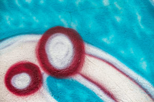 Graffiti an einem alten Trafohäuschen Graffiti an einem alten Trafohäuschen