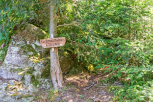Hinweisschild Korbmattfelsen Hinweisschild Korbmattfelsen