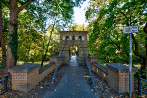 Rosental Bridge, Suspension Bridge, River, Oker, Autumn, Foliage, Braunschweig, Lower Saxony, Germany, Europe Rosental Bridge, Suspension Bridge, River, Oker, Autumn, Foliage, Braunschweig, Lower Saxony, Germany, Europe