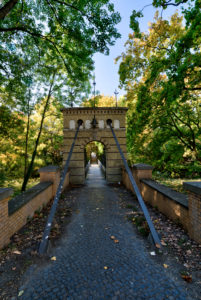 Rosentalbrücke, Hängebrücke, Fluss, Oker, Herbst, Laubfärbung, Braunschweig, Niedersachsen, Deutschland, Europa Rosentalbrücke, Hängebrücke, Fluss, Oker, Herbst, Laubfärbung, Braunschweig, Niedersachsen, Deutschland, Europa