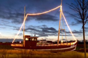 Evening mood, ship, sunset, blue hour, dusk, blue hour, north dike, north, North Sea, Ostfriesland, Lower Saxony, Germany, Evening mood, ship, sunset, blue hour, dusk, blue hour, north dike, north, North Sea, Ostfriesland, Lower Saxony, Germany,
