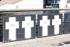 Spreeufer, Gedenkkreuze, Gedenkstätte, Spreebogenpark, Regierungsviertel, Berlin, Deutschland Spreeufer, Gedenkkreuze, Gedenkstätte, Spreebogenpark, Regierungsviertel, Berlin, Deutschland