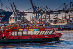 Deutschland, Hamburg, Elbe, Hafen,St. Pauli, Fischmarkt, Containerterminal, Toller Ort Deutschland, Hamburg, Elbe, Hafen,St. Pauli, Fischmarkt, Containerterminal, Toller Ort