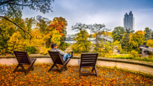 Deutschland, Hamburg, Park, Parkanlage, Planten un Blomen, Herbst, Frau Deutschland, Hamburg, Park, Parkanlage, Planten un Blomen, Herbst, Frau