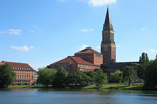 Crooked Steeple Hall -home