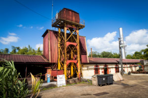 Habitation la Favorite, Rumdestillerie, Destillation mit Dampfmaschine wie vor 100 Jahren Habitation la Favorite, Rumdestillerie, Destillation mit Dampfmaschine wie vor 100 Jahren