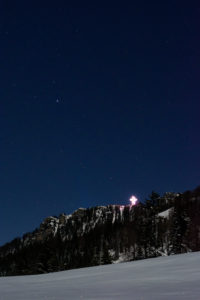 Hochfilzen, summit cross Jakobskreuz, mountain Buchensteinwand, stars in the Kitzbühel Alps, Pillersee Tal (Pillersee valley), Tyrol, Austria Hochfilzen, summit cross Jakobskreuz, mountain Buchensteinwand, stars in the Kitzbühel Alps, Pillersee Tal (Pillersee valley), Tyrol, Austria