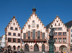 Deutschland, Hessen, Frankfurt, Der Römer ist seit dem 15. Jahrhundert das Rathaus der Stadt Frankfurt am Main Deutschland, Hessen, Frankfurt, Der Römer ist seit dem 15. Jahrhundert das Rathaus der Stadt Frankfurt am Main