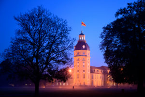Deutschland, Baden-Württemberg, Karlsruhe, im Schlossgarten. Deutschland, Baden-Württemberg, Karlsruhe, im Schlossgarten.