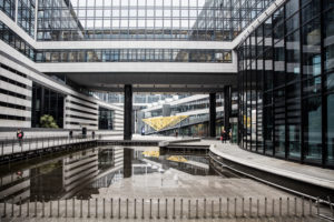 Architecture in the financial district near Pariser Platz, Stuttgart, Baden-Wurttemberg, Germany Architecture in the financial district near Pariser Platz, Stuttgart, Baden-Wurttemberg, Germany
