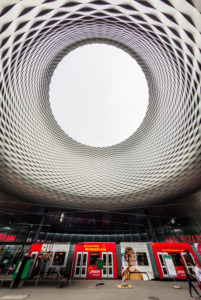 Neues Messegebäude 'Das Auge zum Himmel' in der 'City Lounge' am Messeplatz, Basler MCH Messe, Basel, Kanton Basel-Stadt, Schweiz Neues Messegebäude 'Das Auge zum Himmel' in der 'City Lounge' am Messeplatz, Basler MCH Messe, Basel, Kanton Basel-Stadt, Schweiz