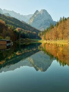 Lake, lakeshore, jetty, meadow, forest, mountain, mountain forest, deciduous forest, rocks, rock face, mountains, peaks, autumn mood, autumn Lake, lakeshore, jetty, meadow, forest, mountain, mountain forest, deciduous forest, rocks, rock face, mountains, peaks, autumn mood, autumn