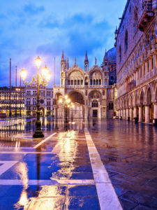 Cathedral, church, dawn, tower, palace, aqua alta, flood, flood, flood, historical sight, interesting place, historical monument, memorial Cathedral, church, dawn, tower, palace, aqua alta, flood, flood, flood, historical sight, interesting place, historical monument, memorial