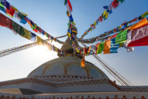Boudhanath Stupa mit Gebetsfahnen in Kathmandu Boudhanath Stupa mit Gebetsfahnen in Kathmandu