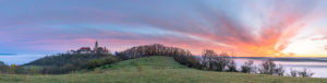 Sunrise over the Leuchtenburg with fog over the Saale valley. Sunrise over the Leuchtenburg with fog over the Saale valley.