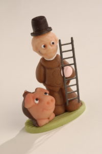 Marzipan figure, chimney sweep, pig marzipan, figures, luck bringers, luck figures, luck bringers, luck, superstition, luck icon, icon, symbolically, luck pig, chimney sweep, New Year's Eve, New Year, turn the year, food, sweetness, Still life, pink, studio