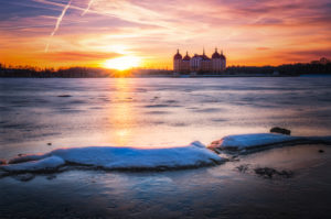 Schloss Moritzburg, See, Spiegelung, Gegenlicht, Sonnenuntergang, Winter, Eis Schloss Moritzburg, See, Spiegelung, Gegenlicht, Sonnenuntergang, Winter, Eis