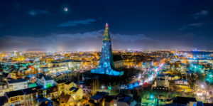 Iceland, Reykjavik, Hallgrímskirkja by night