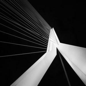 Erasmusbrücke in Rotterdam, Nachtaufnahme, fine art Architektur Erasmusbrücke in Rotterdam, Nachtaufnahme, fine art Architektur