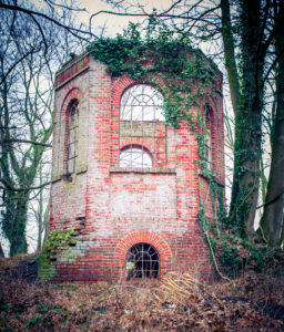 alter Turm, Wald, verlassen, alter Turm, Wald, verlassen,