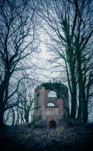 alter Turm, Wald, verlassen, alter Turm, Wald, verlassen,