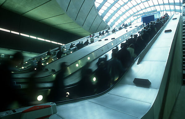 Caesar's Palace Las Vegas shopping mall entrance with spiral people carrier  stair and statues Stock Photo - Alamy