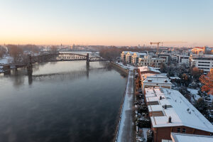 Sunrise with historic lift bridge, built-up bank on the Elbe, Magdeburg, Saxony-Anhalt, Germany