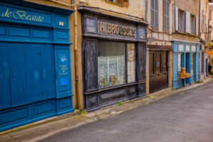 Stores in Saint-Antonin-Noble-Val, Occitania Stores in Saint-Antonin-Noble-Val, Occitania