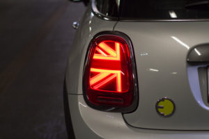 Rücklicht des elektrischen Mini Cooper SE Rücklicht des elektrischen Mini Cooper SE