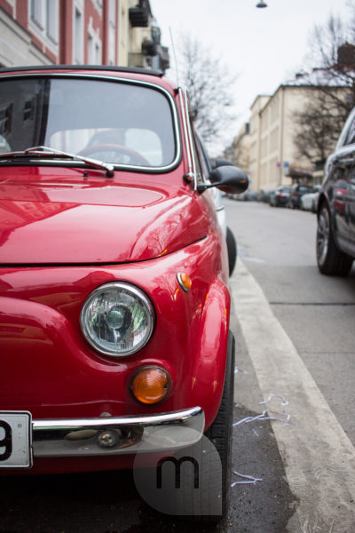 Bildagentur Mauritius Images Old Fiat 500 At The Roadside