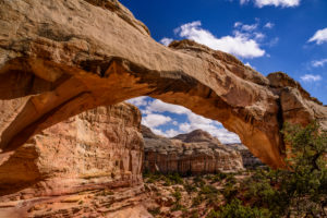 USA, Utah, Wayne County, Torrey, Capitol Reef National Park, Hickman Bridge vs. Capitol Dome USA, Utah, Wayne County, Torrey, Capitol Reef National Park, Hickman Bridge vs. Capitol Dome