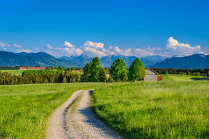 Germany, Bavaria, Tölzer Land, Dietramszell, district of Großeglsee, spring landscape against the foothills of the Alps and the Karwendel mountains