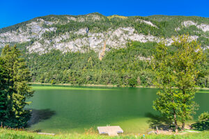 Austria, Tyrol, Kufstein district, Kramsach, Lake Reintal towards Stegerwand, view at Antonius Chapel