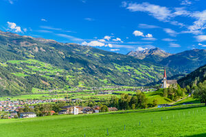 Austria, Tyrol, Zillertal, Fügenberg, district Pankrazberg, pilgrimage church St. Pankraz against Gerlos massif
