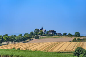 Germany, Hesse, Taunus, Bad Camberg, Way of the Cross with Chapel of the Cross